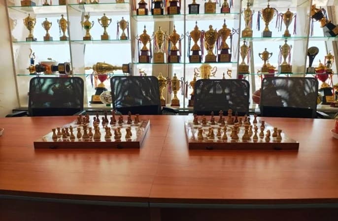 Chess Arena